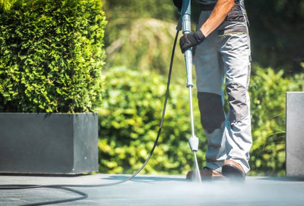 Best Gutter Cleaning  in Clear Lake, WA